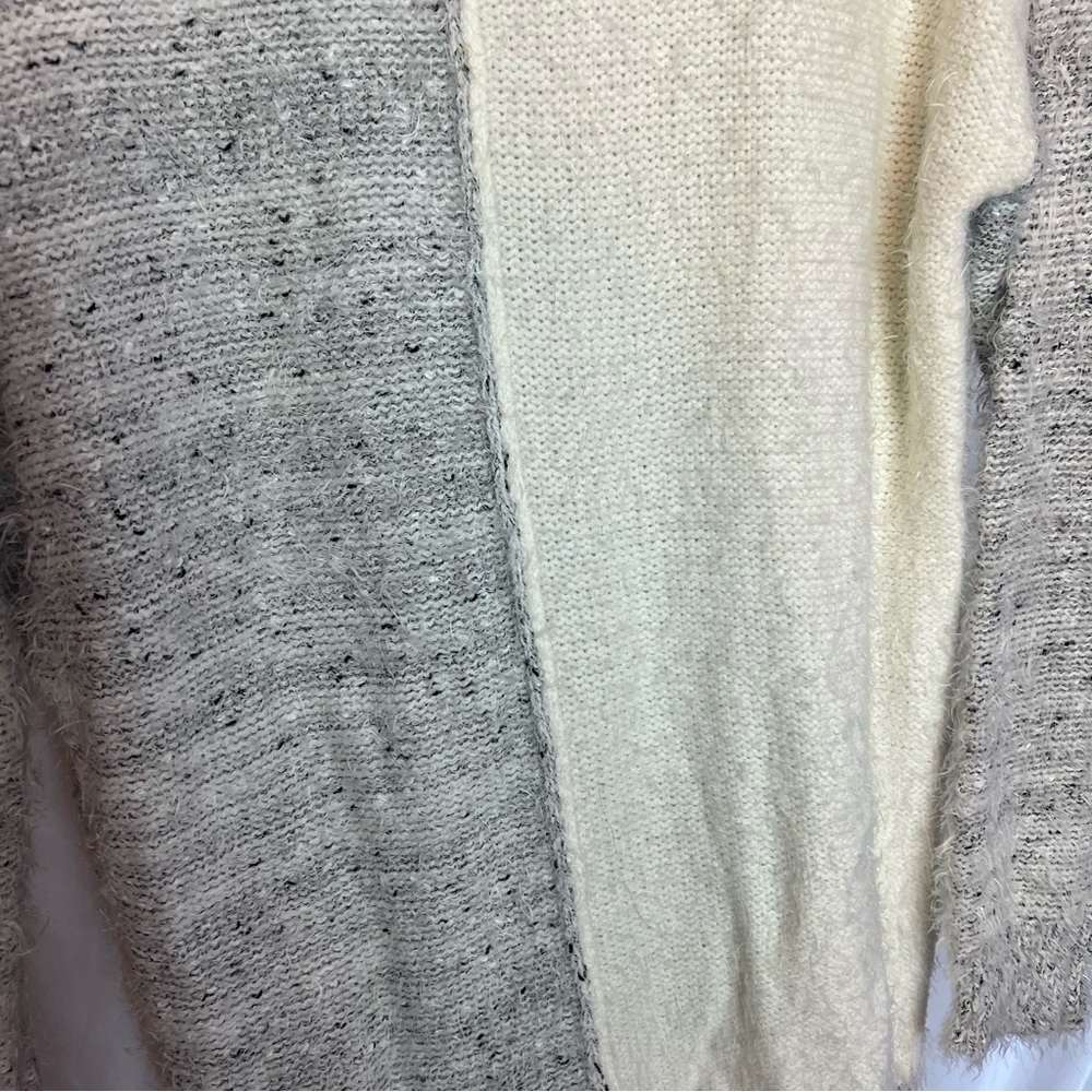 Joseph A Gray And Cream Color Block Fuzzy Sweater… - image 6